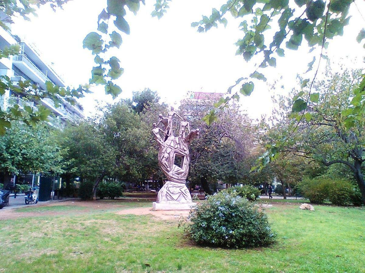 Tranquil Central Apt, Behind Athens Caravel Area Kültér fotó